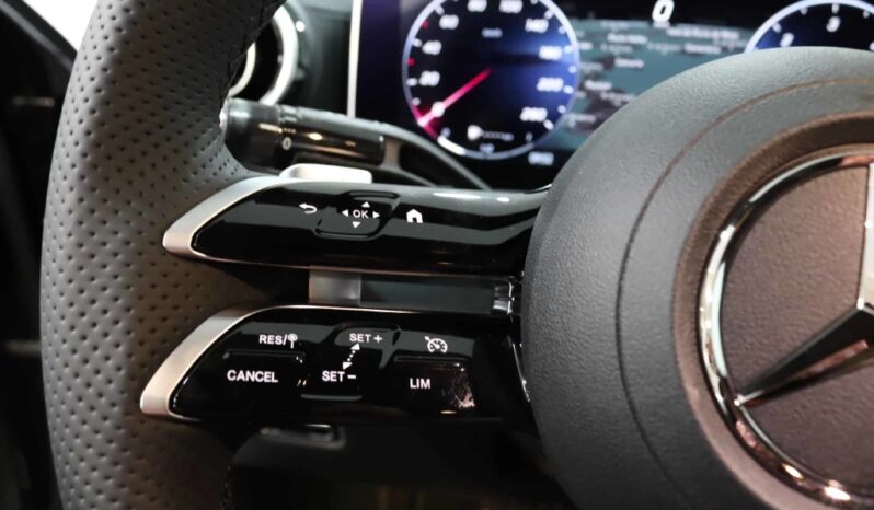 MERCEDES-BENZ Classe C 300 D AMG LINE completo