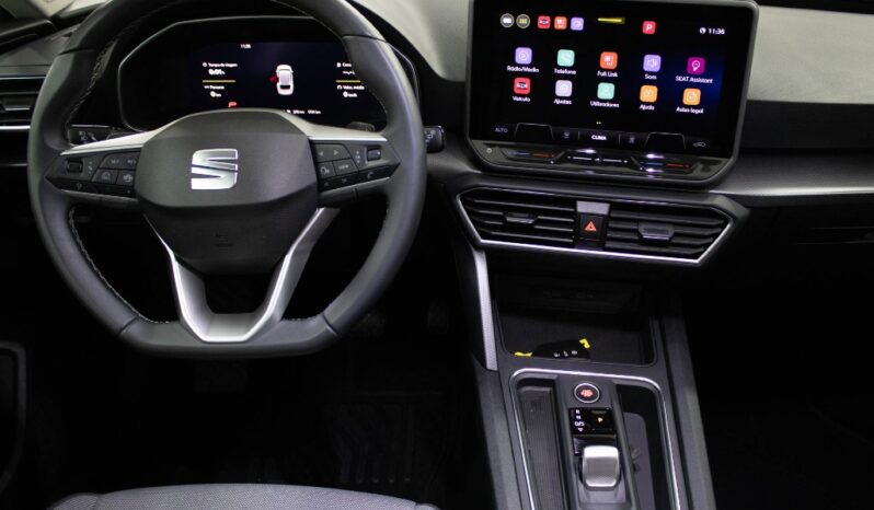 SEAT Leon Sportstourer 2.0 TDI STYLE DSG completo