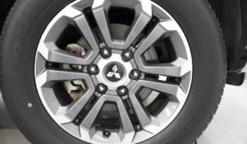 MITSUBISHI L 200 2.3 DI-D CLUB INVITE STRAKAR LOOK 4WD completo