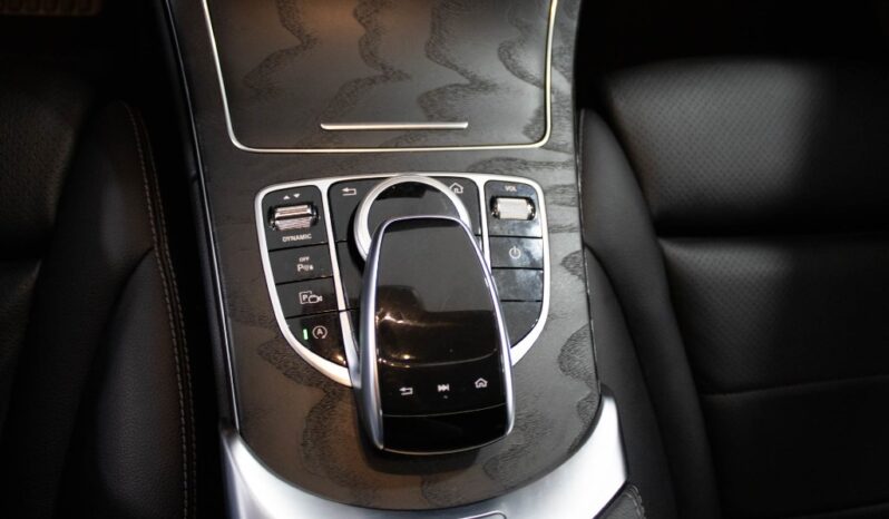 MERCEDES-BENZ Classe C Station 220 D AMG LINE completo