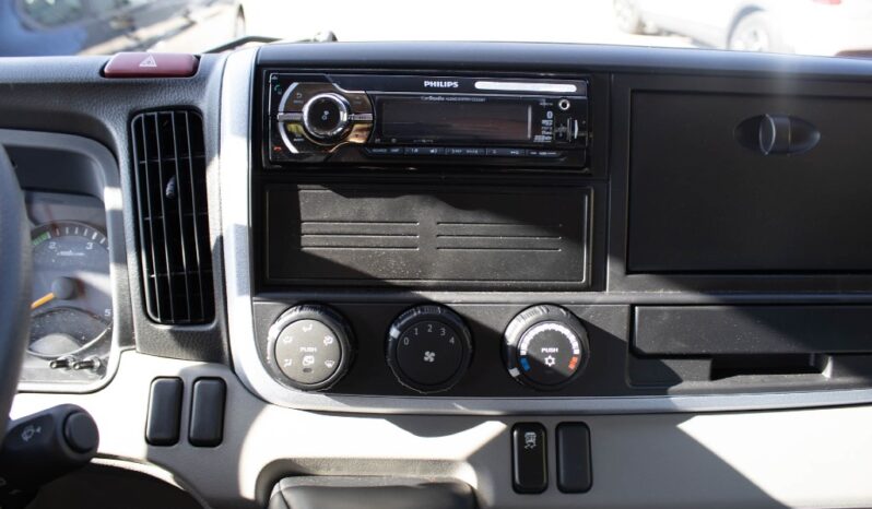 MITSUBISHI Fuso Canter 3C15 FEB01BL4SEUX completo