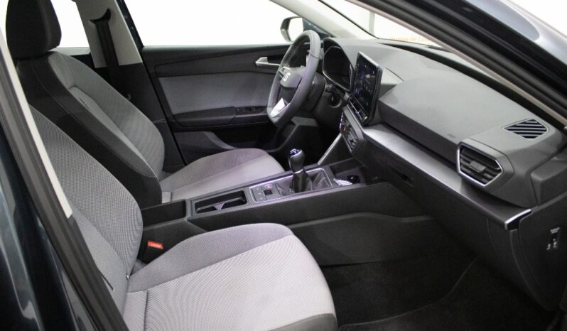 SEAT Leon Sportstourer 1.0 TSI STYLE completo