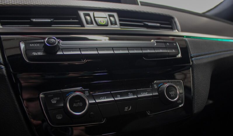 BMW X2 18 D SDRIVE AUTO X PACK M completo