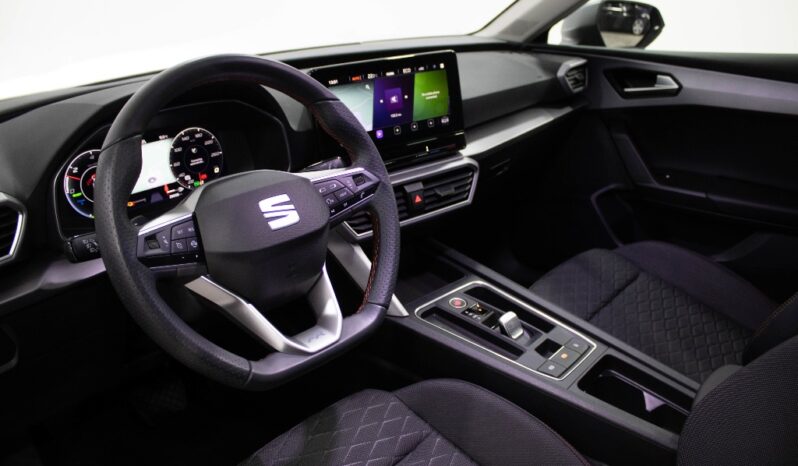 SEAT Leon Sportstourer 1.4 E-HYBRID FR DSG completo