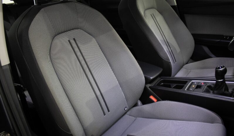 SEAT Leon Sportstourer 2.0 TDI STYLE completo