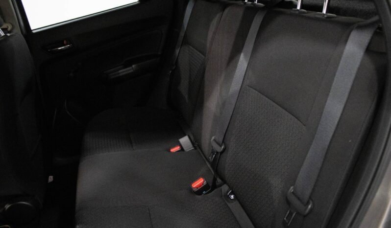 SUZUKI Swift 1.2 MILD HYBRID GLE completo