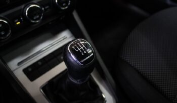 SKODA Octavia Break 1.6 TDI GREENLINE completo