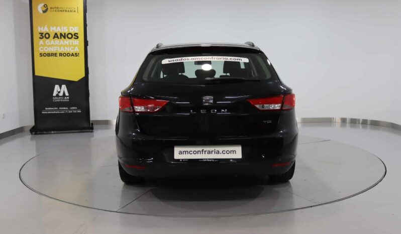 SEAT Leon ST 1.6 TDI REFERENCE completo