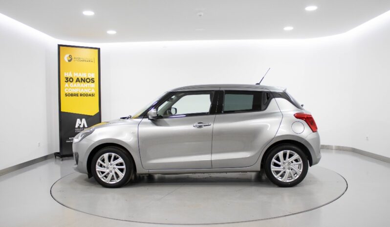 SUZUKI Swift 1.2 MILD HYBRID GLE completo