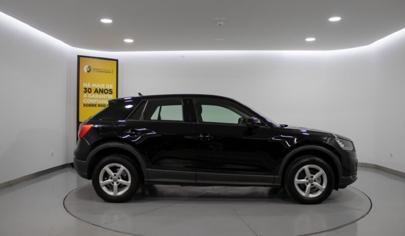 AUDI Q2 30 TDI completo