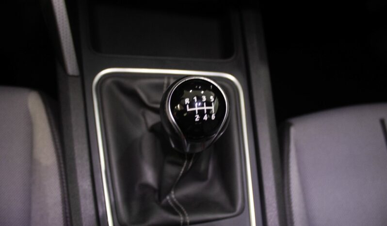 SEAT Leon Sportstourer 2.0 TDI STYLE completo