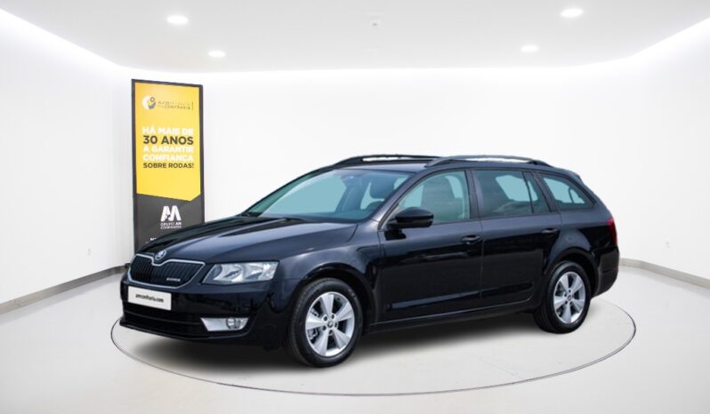 SKODA Octavia Break 1.6 TDI GREENLINE completo
