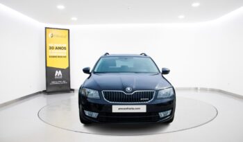 SKODA Octavia Break 1.6 TDI GREENLINE completo